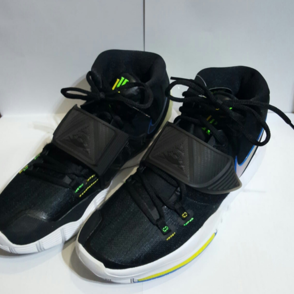 Nike Men's Kyrie 6 Basketball Shoes